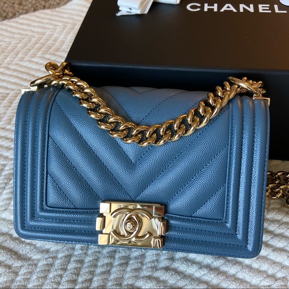Chanel Small Chevron Boy Bag - Picture 2 of 15